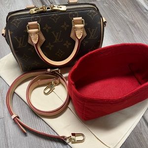Louis Vuitton Speedy 20